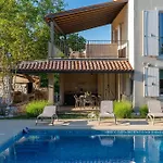 Mykoltrina In Istria For 10 Persons With With Wellness & 72 M2 Large Pool * Butkovići