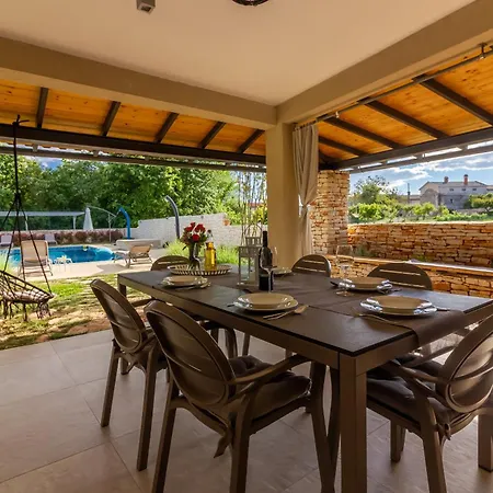 Mykoltrina In Istria For 10 Persons With With Wellness & 72 M2 Large Pool Butkovići